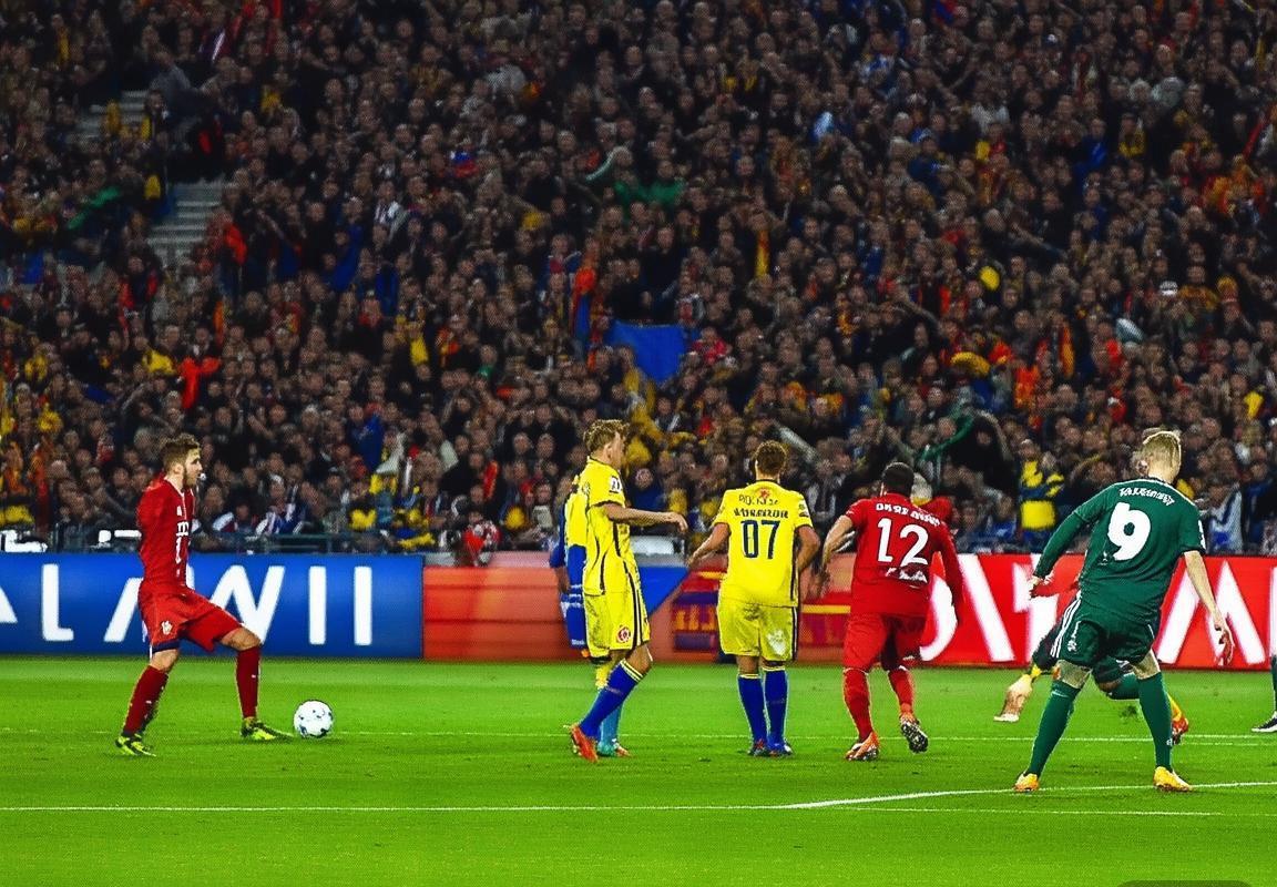 拜仁慕尼黑VS瓦伦西亚：经典对决战术解析与球员亮点