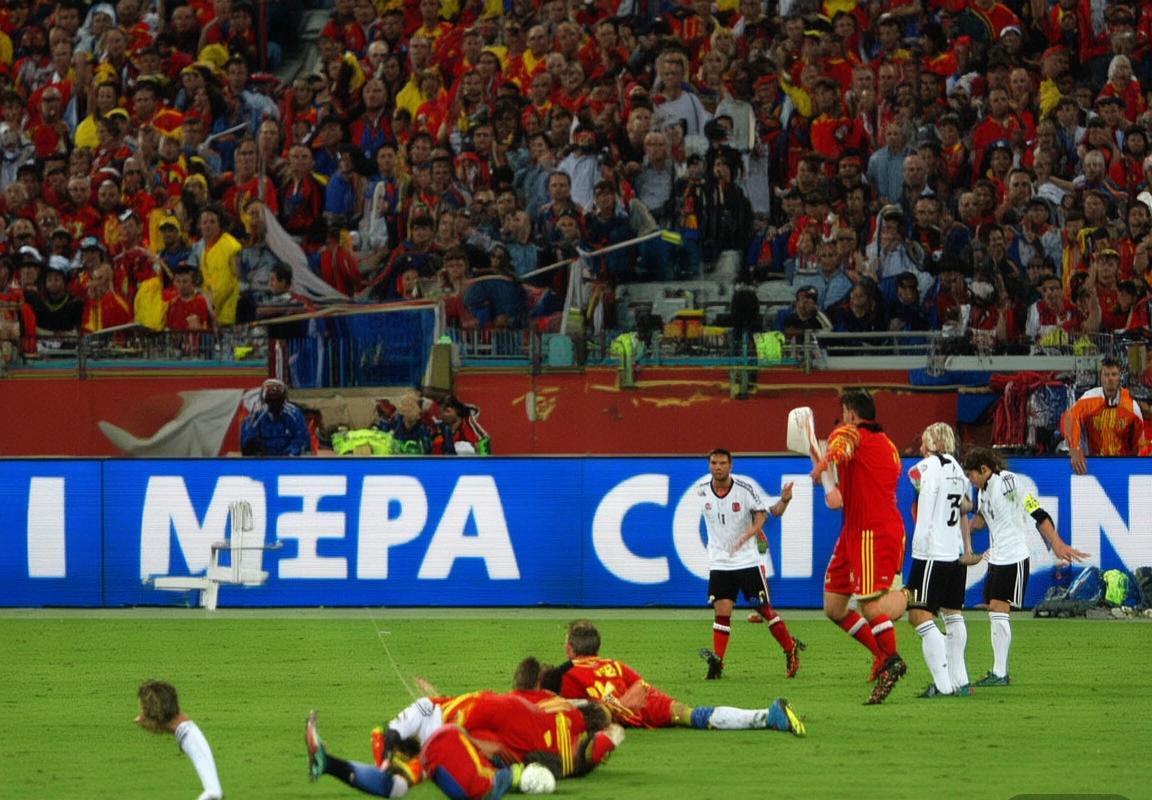 2010世界杯经典对决：西班牙VS德国巅峰之战回顾