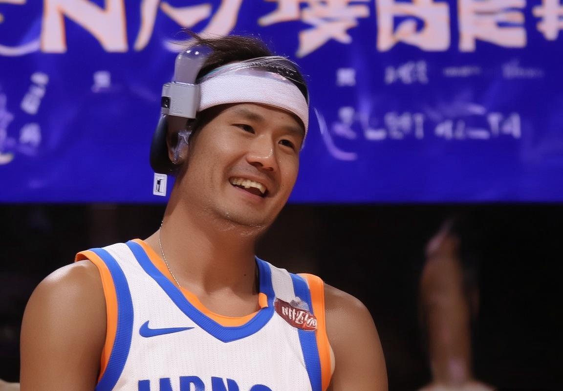 格兰特·希尔VS斯科蒂·皮蓬：篮球巅峰对决的传奇解析